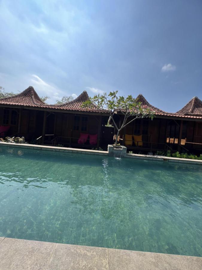 Point Of View Hotel & Resort Majalengka Extérieur photo