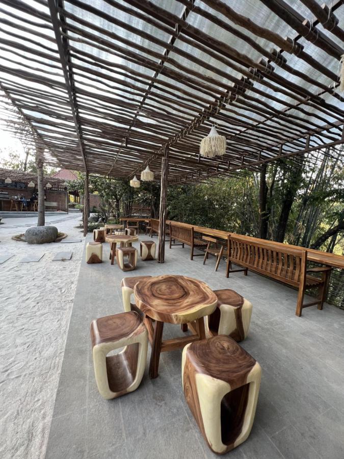 Point Of View Hotel & Resort Majalengka Extérieur photo