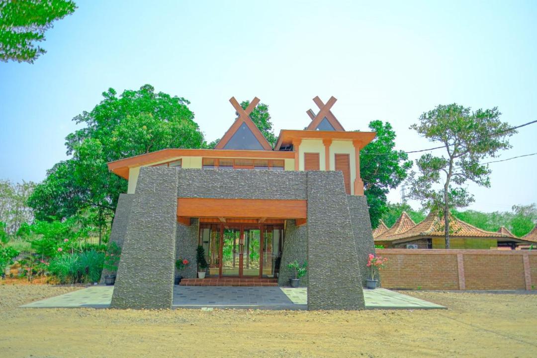 Point Of View Hotel & Resort Majalengka Extérieur photo